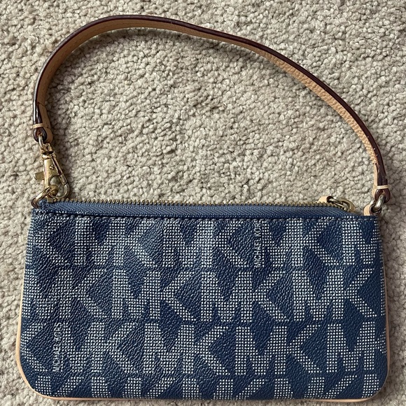 Denim Michael Kors wristlet - Picture 1 of 2
